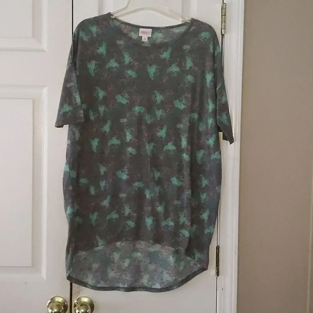 Lularoe Irma gray mint green print shirt Sz XS